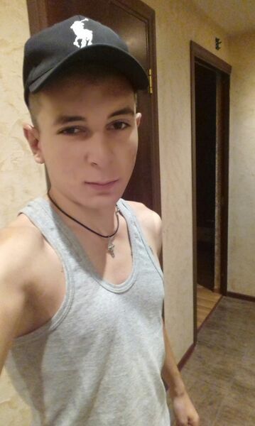  ,   Hayk, 28 ,   