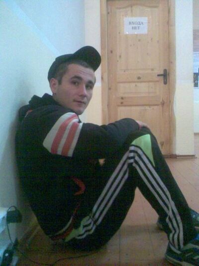  ,   Axa, 31 ,   