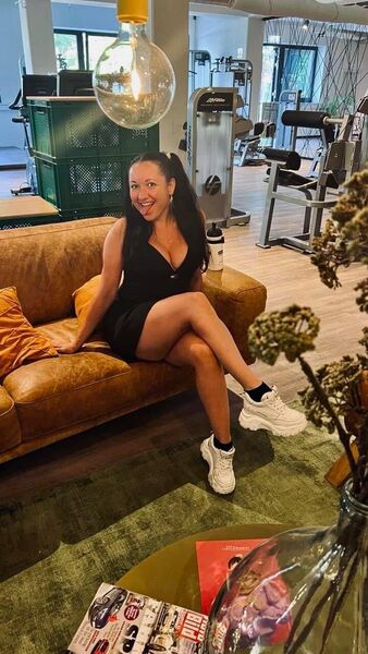  Gernsbach,   Maryna, 39 ,     , c 