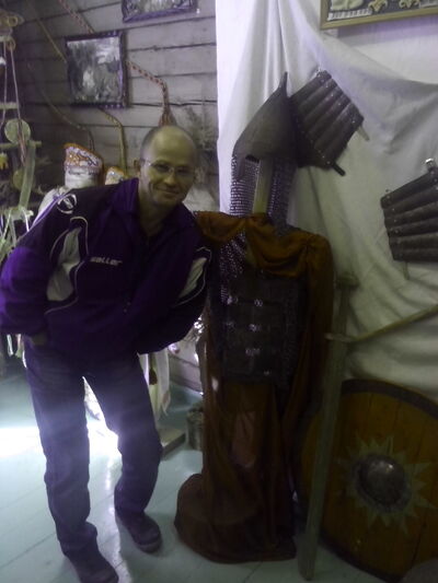  ,   Viktor, 56 ,   