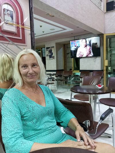  ,   LauraLiza, 59 ,   c 