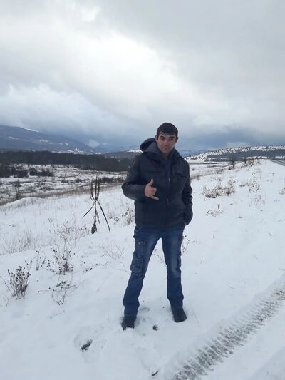  ,   Denis, 38 ,   ,   