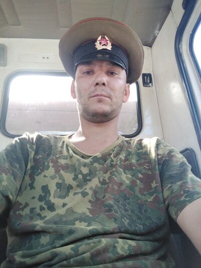  ,   Stefan, 41 ,   ,   