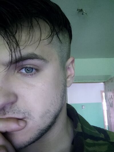 ,    Holms, 31 ,   