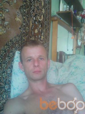 ,   Maikl, 46 ,   