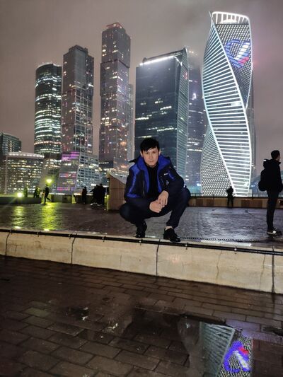  ,   Shokirjon, 19 ,   ,   