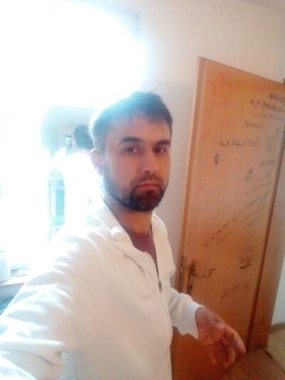  ,   Ahkmed, 43 ,   ,   