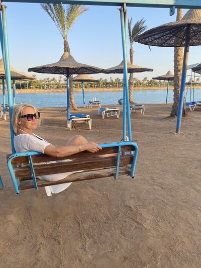  ,   Olga, 48 ,   ,   , c , 