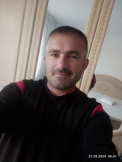  ,   Pavel, 47 ,   ,   