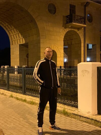  ,   Leon, 36 ,   ,   , c 