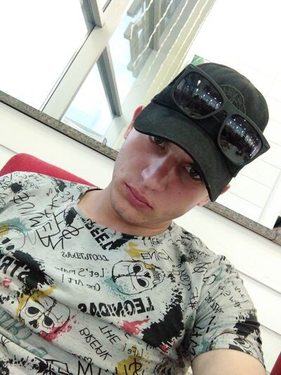  ,   Aleksandr, 24 ,   ,   