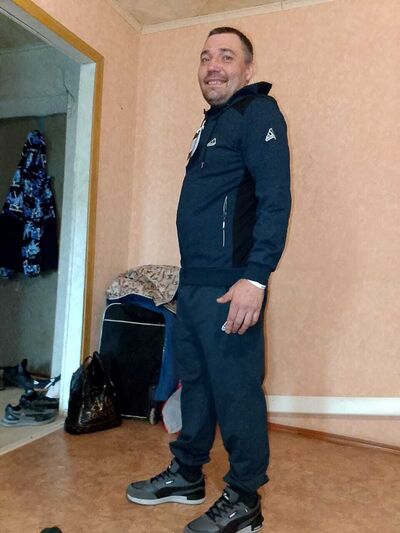  ,   Pavel, 32 ,   ,   