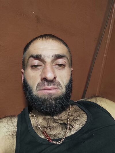  ,   Hayro, 39 ,   ,   