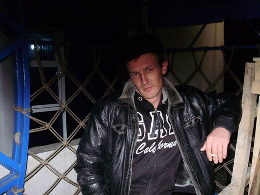  ,   Aleks, 40 ,   