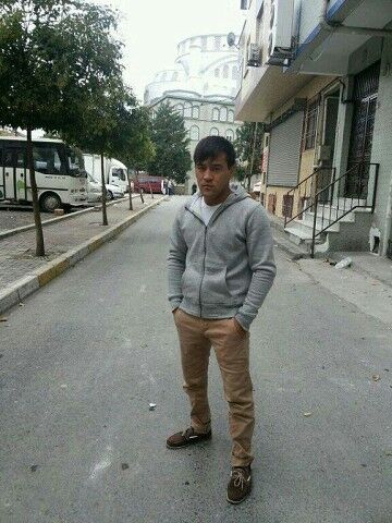  ,   Beka, 33 ,   