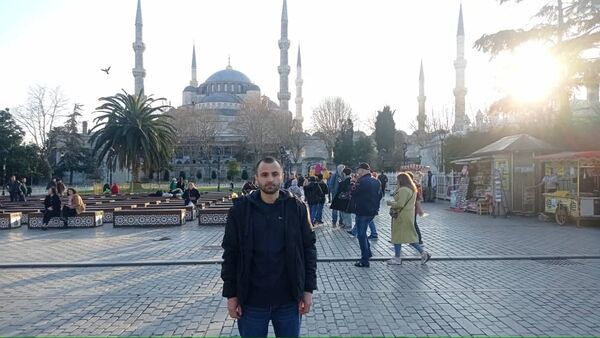  ,   Dima, 35 ,   