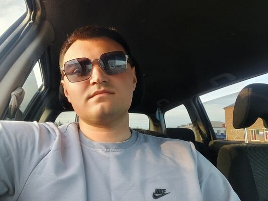  ,   Ivan, 25 ,   ,   