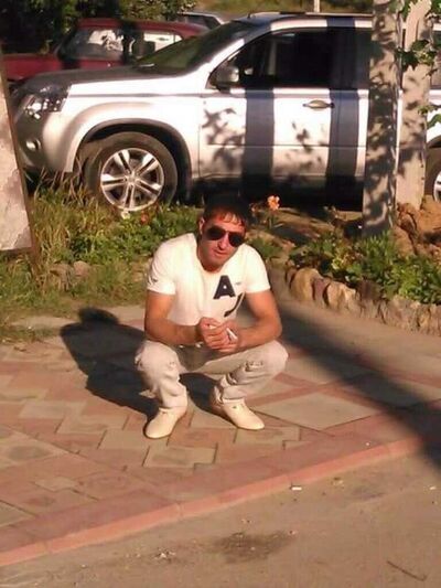  ,   Armen, 33 ,   ,   , c 