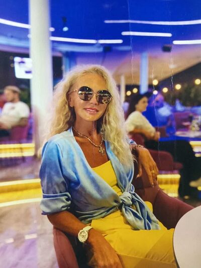  ,   Lana, 48 ,     , c 