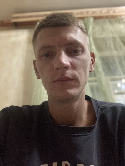  ,   Anton, 26 ,   ,   
