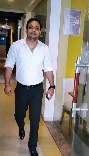  Gurgaon,   Pradeep, 40 ,   ,   