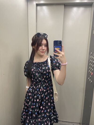  ,   Angelina, 21 ,   ,   
