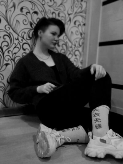  ,   Kris, 22 ,   ,   