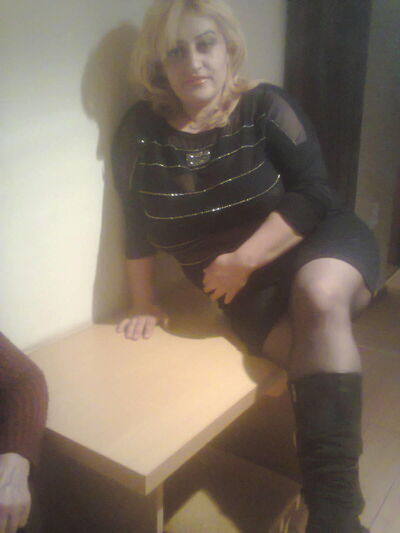  ,   Lusine, 42 ,   ,   , c 