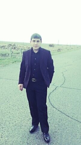  ,   Hayk, 33 ,   