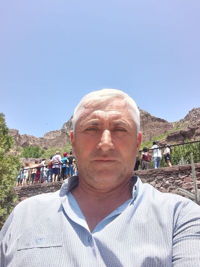  ,   Lyova, 52 ,   ,   