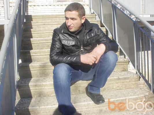  3273717  Levanicx, 42 ,    