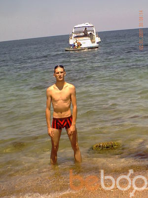   ,   Makswell, 37 ,   