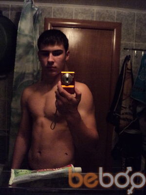  ,   Kiril, 32 ,   ,   , c 