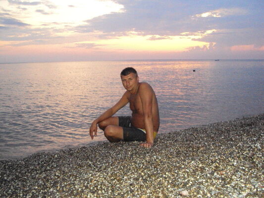  ,   Vitaliy, 42 ,   
