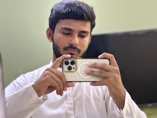  ,   Bilal, 18 ,   ,   , c 