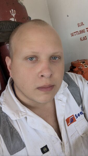  ,   Artyom, 25 ,  