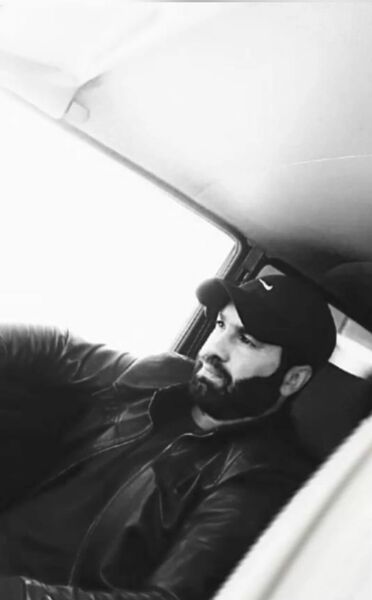  ,   Fezli, 43 ,   ,   