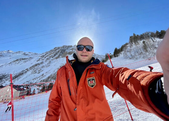  ,   Vadim, 35 ,   ,   , c , 