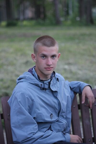 -,   Anton, 21 ,   ,   
