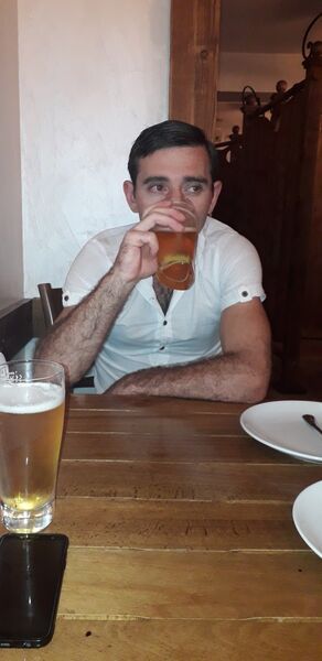  ,   Karlos, 40 ,   ,   , c , 