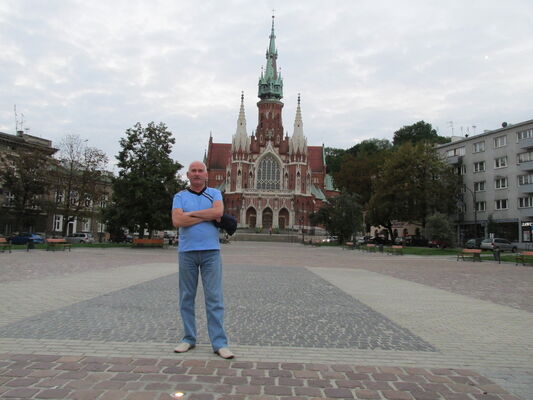  ,   Andrej, 62 ,     , c 