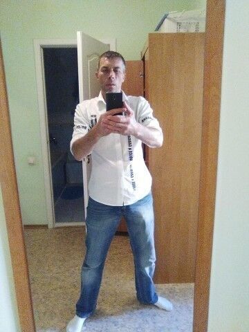  ,   Maks, 44 ,   ,   , c 