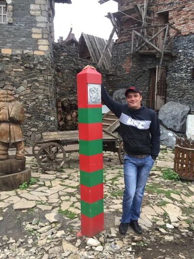  ,   Pavel, 38 ,   ,   