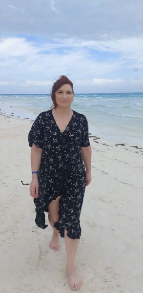  ,   Natali, 52 ,  