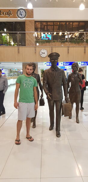  ,   Ionel, 27 ,   