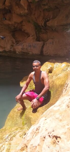  ,   Lahcen, 37 ,   ,   , c , 