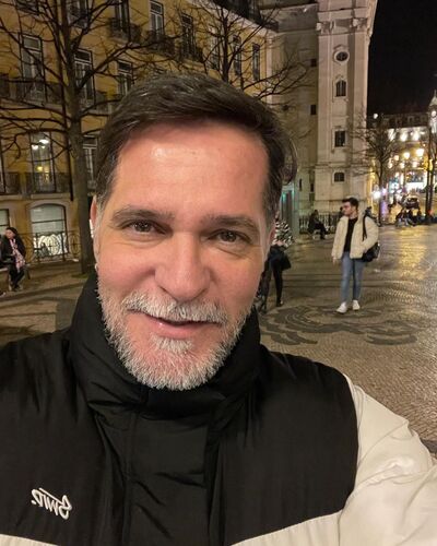 ,   David, 61 ,   ,   