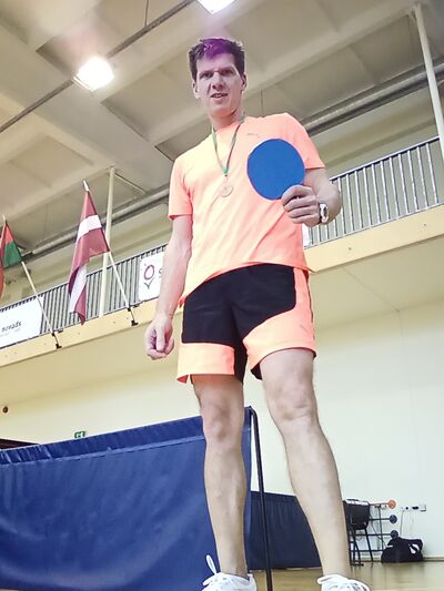 ,   Nik, 35 ,   ,   