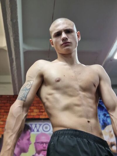  ,   David, 21 ,  