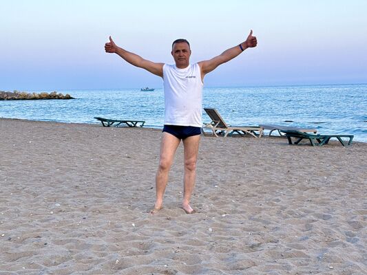  ,   Alex, 54 ,   